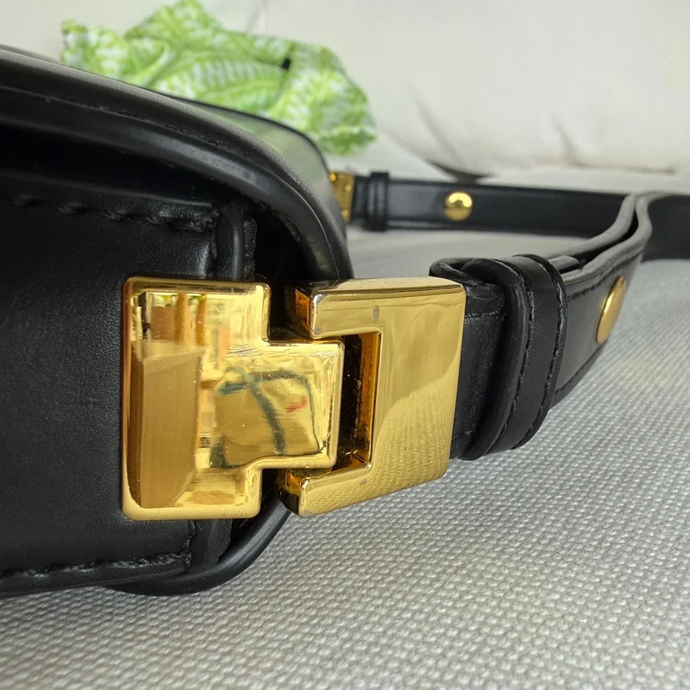 JW PEI Black shoulder bag with Gold-Tone Accents - Picture 5 of 6